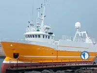 Tàu kéo lưới để bán