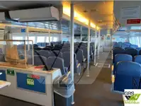 Tàu du lịch để bán