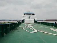 Tàu đổ bộ, chở hàng để bán
