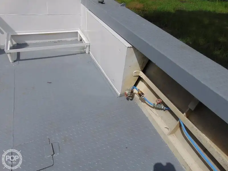 Tàu tuần tra để bán
