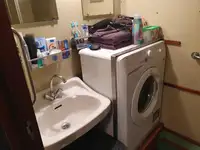 Tàu khảo sát để bán