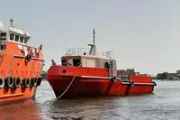 Thuyền làm việc rao bán