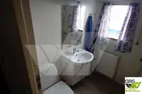 Tàu khảo sát để bán