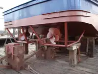 Tàu nạo vét để bán