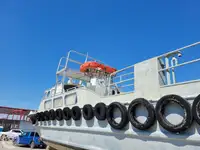 Tàu chở thủy thủ đoàn để bán