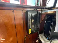 Tàu kéo lưới để bán