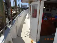 Tàu đánh cá để bán