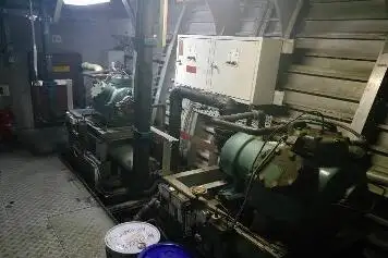 Tàu chở khách để bán