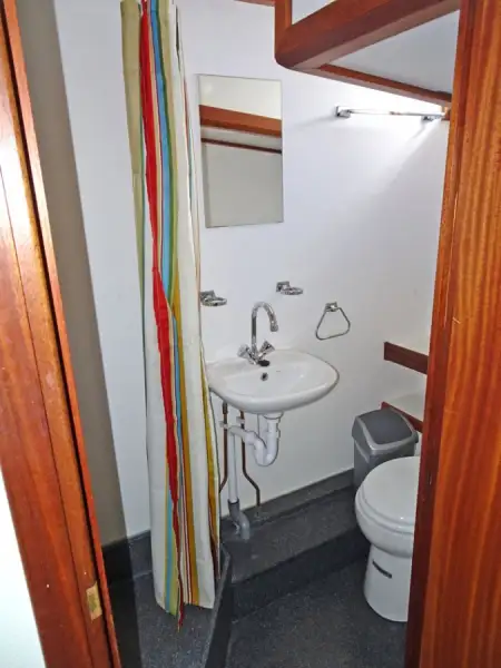 Tàu chở hàng rời để bán