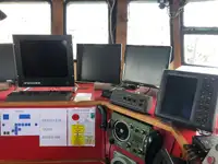Tàu kéo lưới để bán
