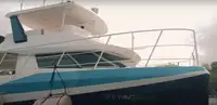 Tàu chở khách để bán