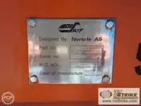 Tàu cứu hộ để bán