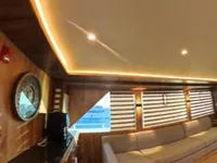Du thuyền để bán