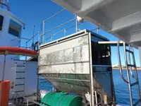 Tàu nạo vét để bán