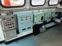 Tàu kéo để bán