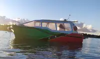 Tàu phà để bán