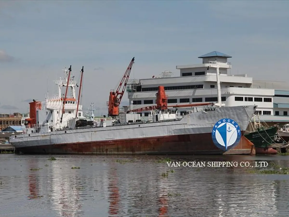 Tàu lạnh để bán