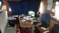 Tàu đánh cá để bán
