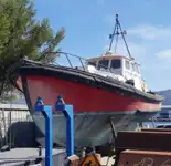 Tàu dẫn đường để bán