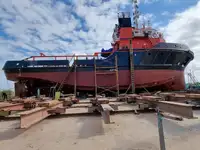 Tàu kéo để bán