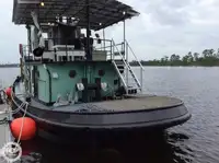 Tàu kéo để bán