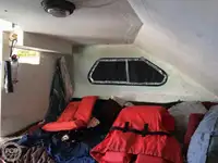 Tàu kéo lưới để bán