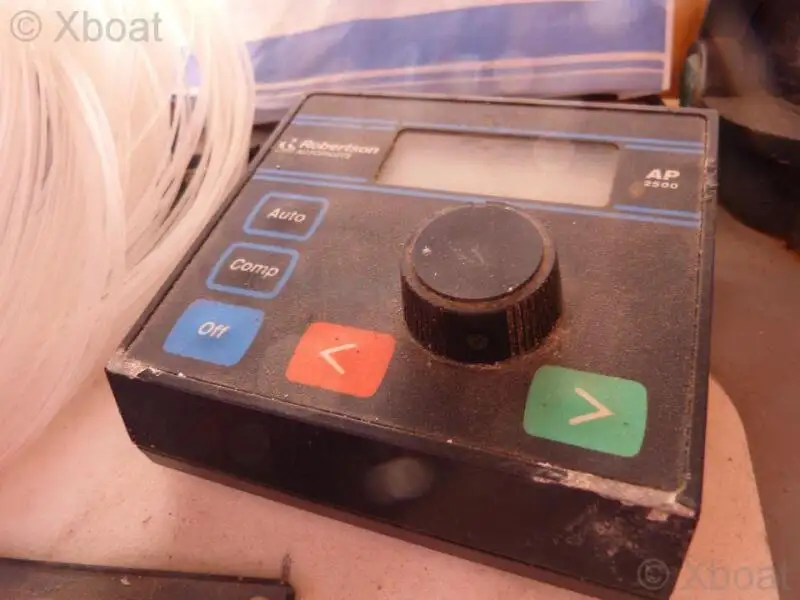 Tàu kéo lưới để bán