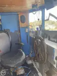 Tàu kéo lưới để bán