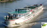 Tàu du lịch để bán