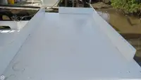 Tàu kéo lưới để bán