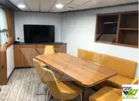 Tàu kéo lưới để bán