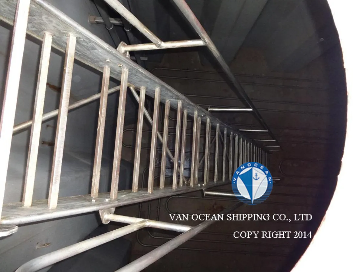 Tàu chở dầu/hóa chất để bán