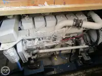 Tàu kéo lưới để bán