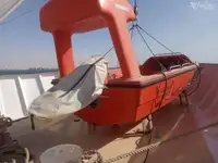 Tàu du lịch để bán