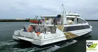 Tàu chở khách rao bán