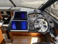 Tàu chở khách để bán
