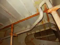Tàu làm việc để bán