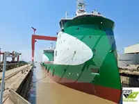 Tàu cung cấp rao bán