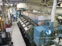 Tàu kéo lưới để bán