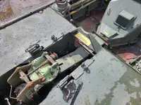 Tàu làm việc để bán