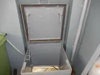 Tàu làm việc để bán
