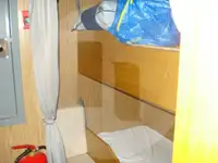 Tàu kéo lưới để bán