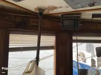 Tàu kéo lưới để bán