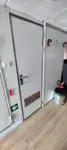 Tàu chở thủy thủ đoàn để bán