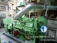 Tàu kéo lưới để bán