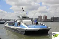 Tàu chở khách để bán