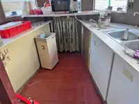 Tàu du lịch để bán