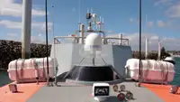 Tàu container để bán
