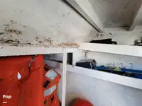 Tàu kéo lưới để bán