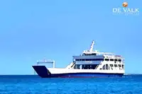 Tàu phà để bán